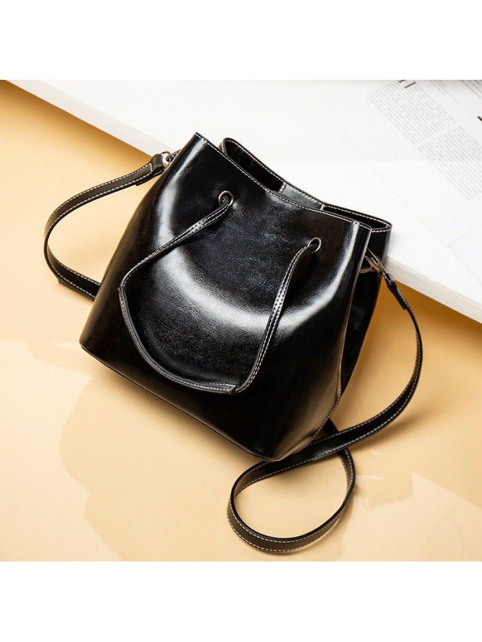 Bucket bag Single Shoulder Messenger women's bag foreign trade wholesale retro women's bag 2020 new fashion all-around drawstring bag
