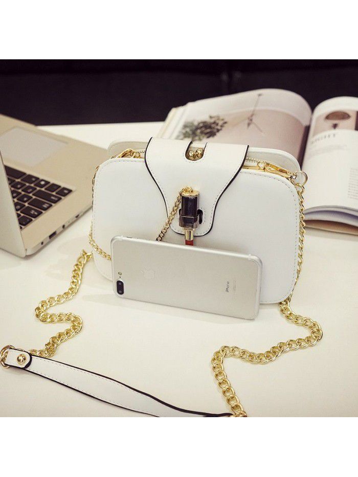 A small bag for women 2019 new Korean version simple and versatile messenger embroidery chain mobile phone bag single shoulder bag
