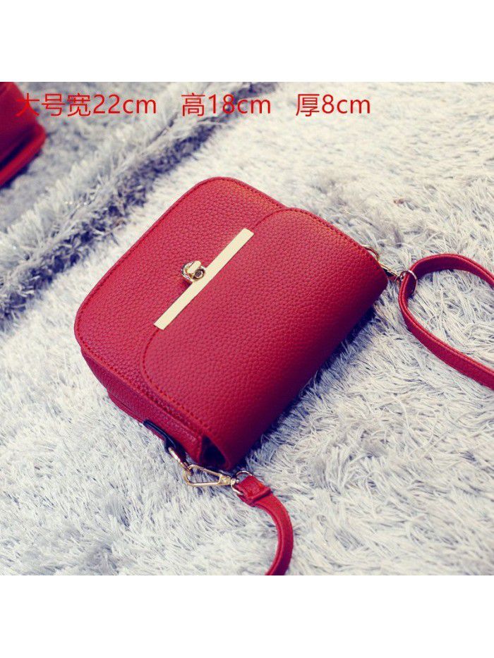 A new fashion women's bag 2020 messenger bag simple small square bag retro single shoulder cross cell phone small bag
