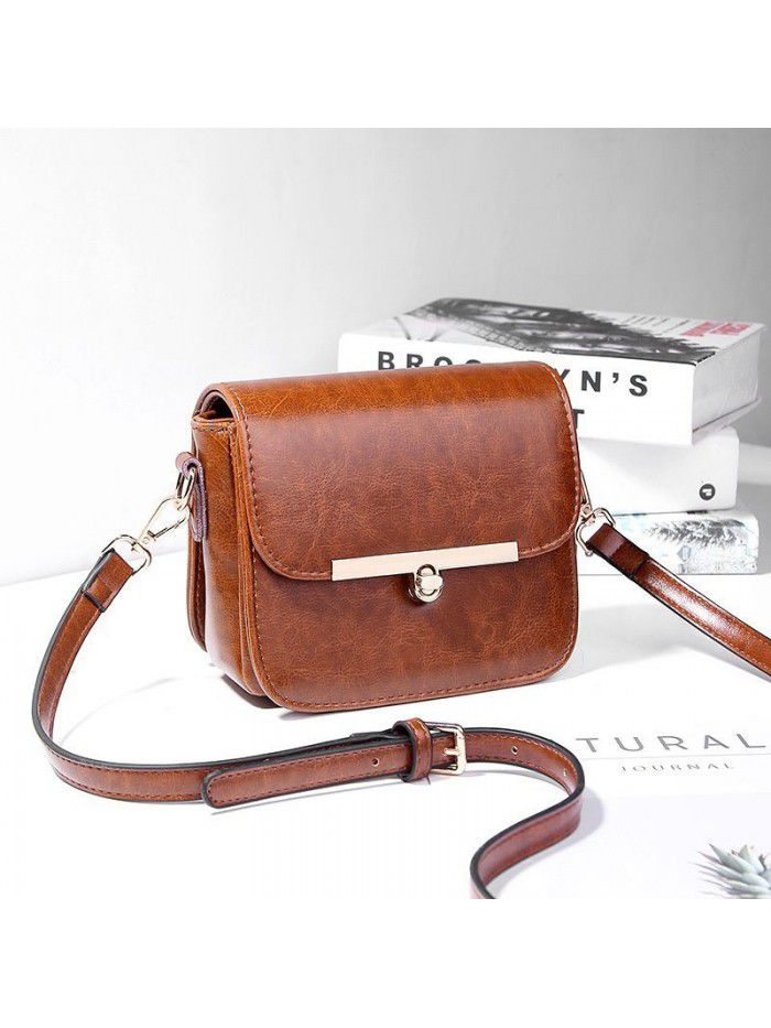 Bag 2019 spring new women's bag Korean version handbag oil wax leather retro small square Bag Messenger Bag single shoulder bag
