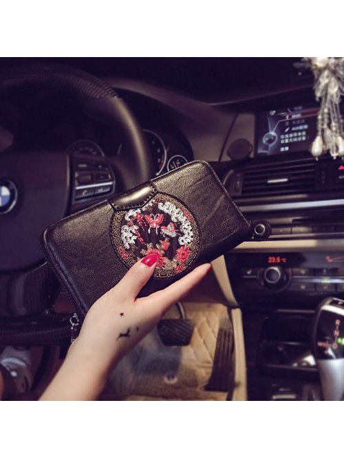 Wholesale Chinese style embroidered pattern wallet...