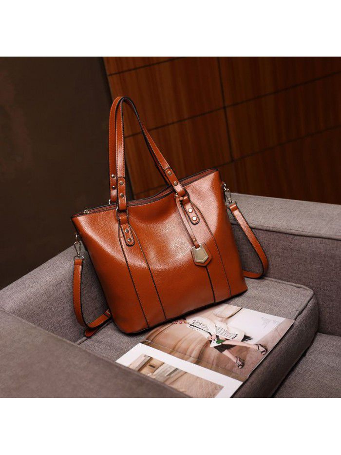 new winter women's handbag oil wax leather women's bag wholesale retro fashion versatile one shoulder diagonal bag