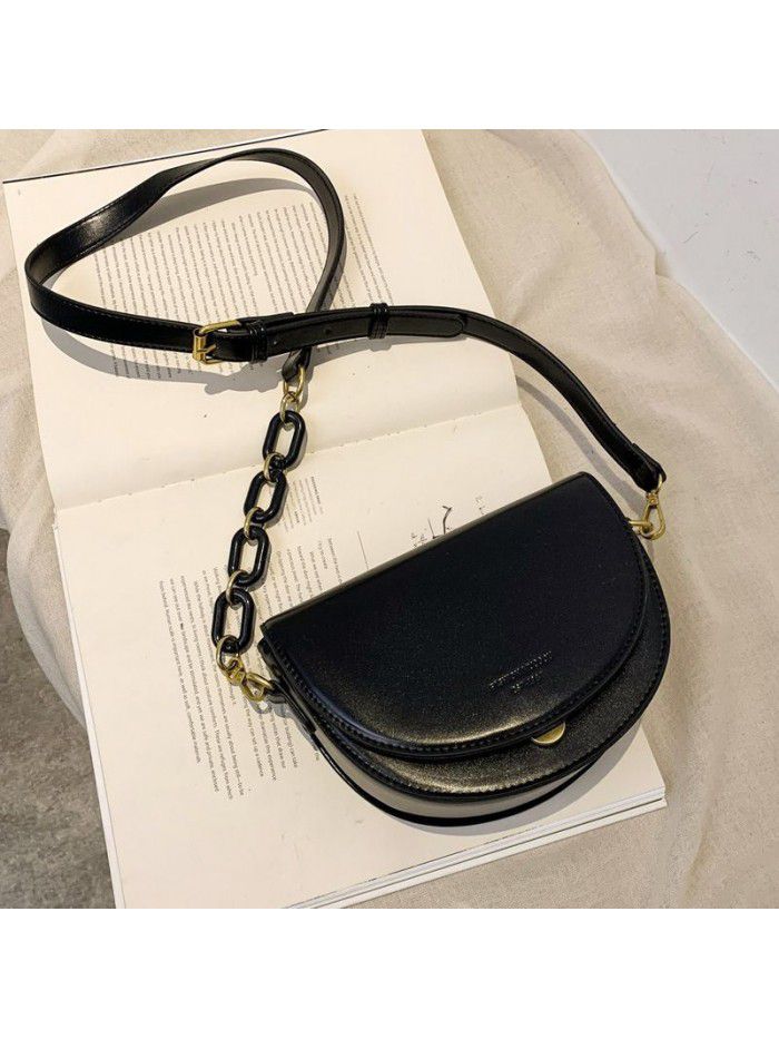 Fashionable and versatile chain bag women's bag autumn and winter 2020 new style messenger bag net red fashion one shoulder saddle bag