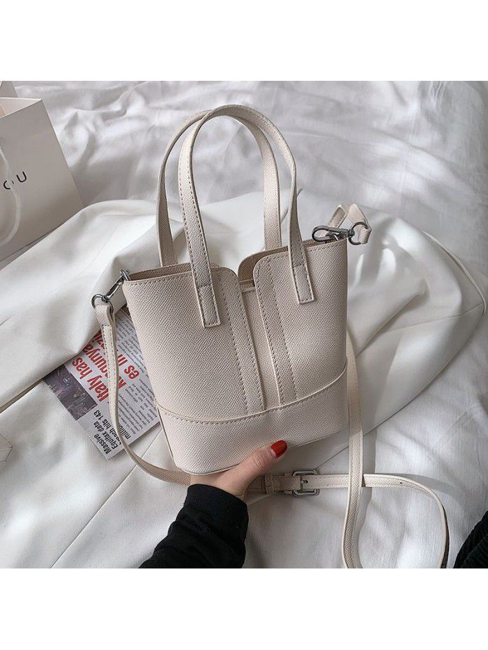 Fashion tote bucket women's bag 2021 new fashion One Shoulder Messenger Bag niche design portable bucket women's bag