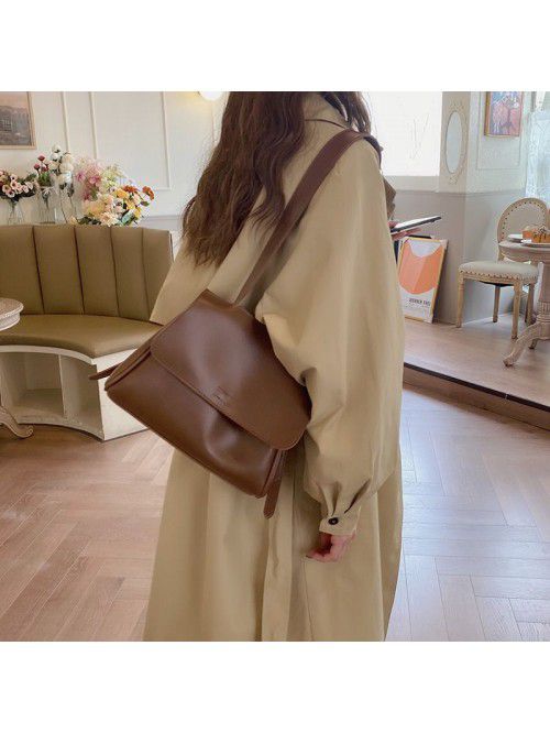 Bag women's new simple shoulder bag in autumn and ...