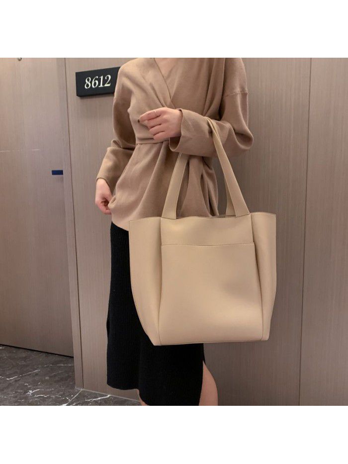 Large capacity soft leather bag women's new Korean one shoulder bag in summer 2020