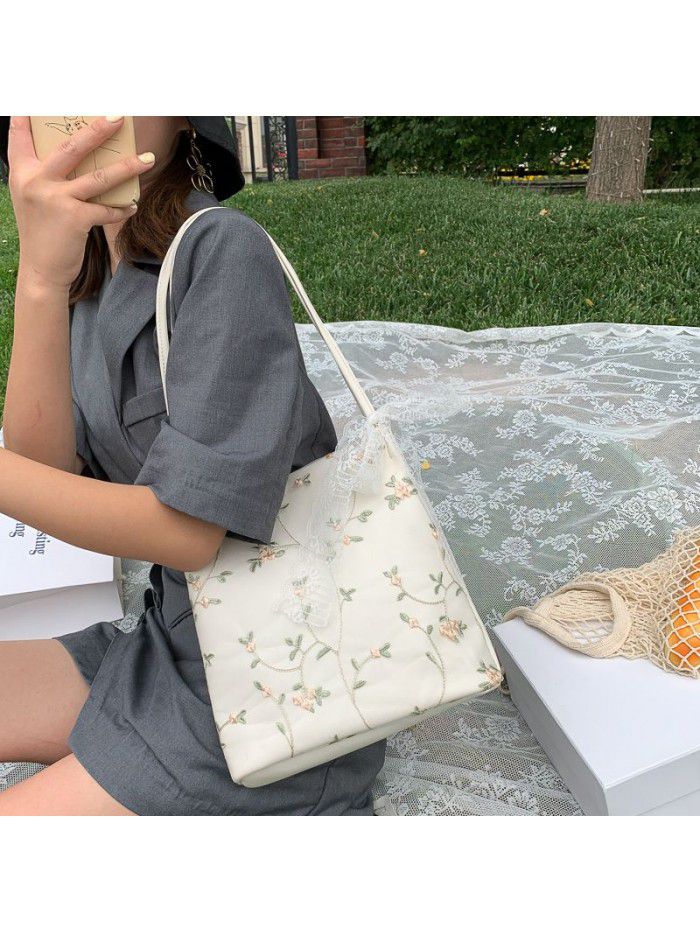 Korean version 2020 girl's small bag women's new versatile pure color bag lace One Shoulder Handbag Tote Bag Fashion