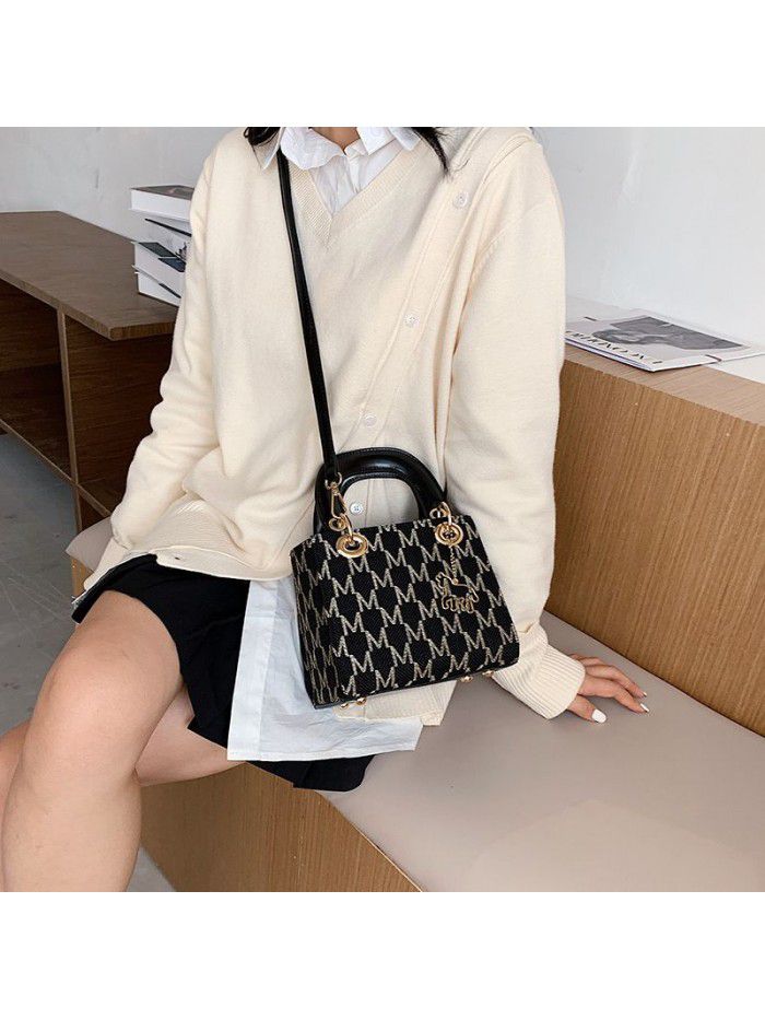 Baroness Mini Bag 2020 new fashion versatile One Shoulder Messenger Bag net red hand Princess bag