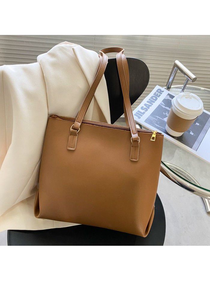 Advanced sense women's large capacity bag women's bag autumn and winter 2020 new fashion network red versatile One Shoulder Tote Bag