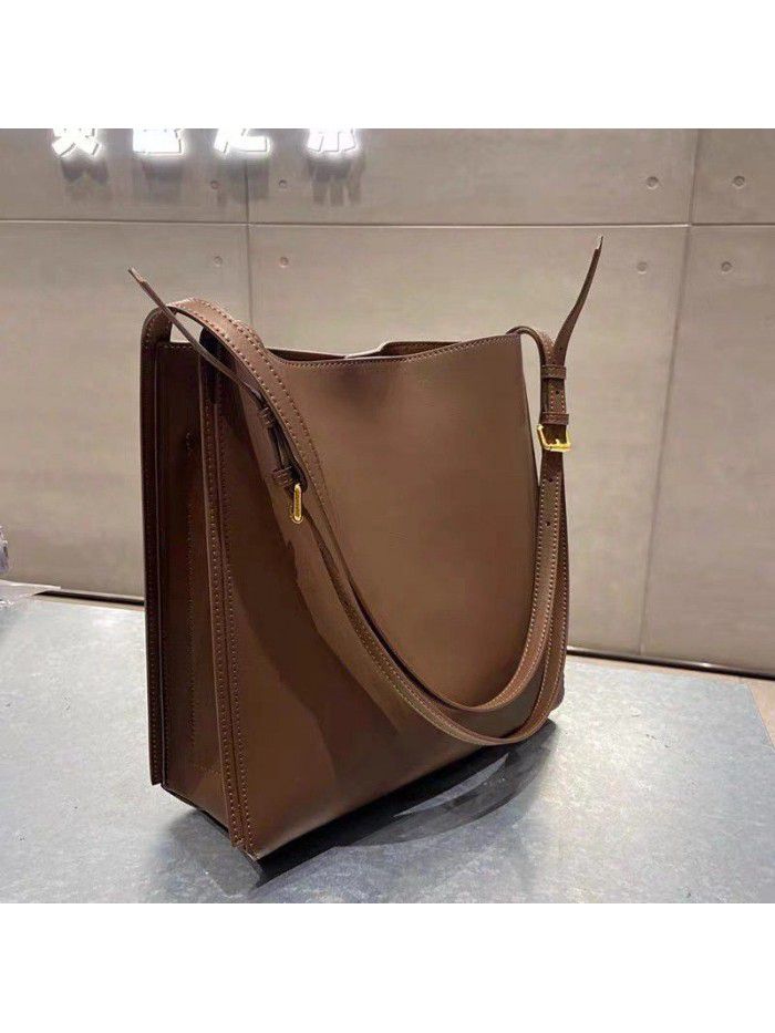 Korean fashion tote bag large capacity bag 2021 new fashion messenger bag women's single shoulder computer bag cowhide women's bag