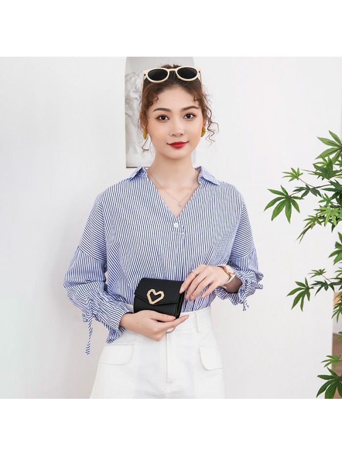  fashion short wallet women's Korean heart-shaped wallet simple square three fold Wallet women's zero wallet