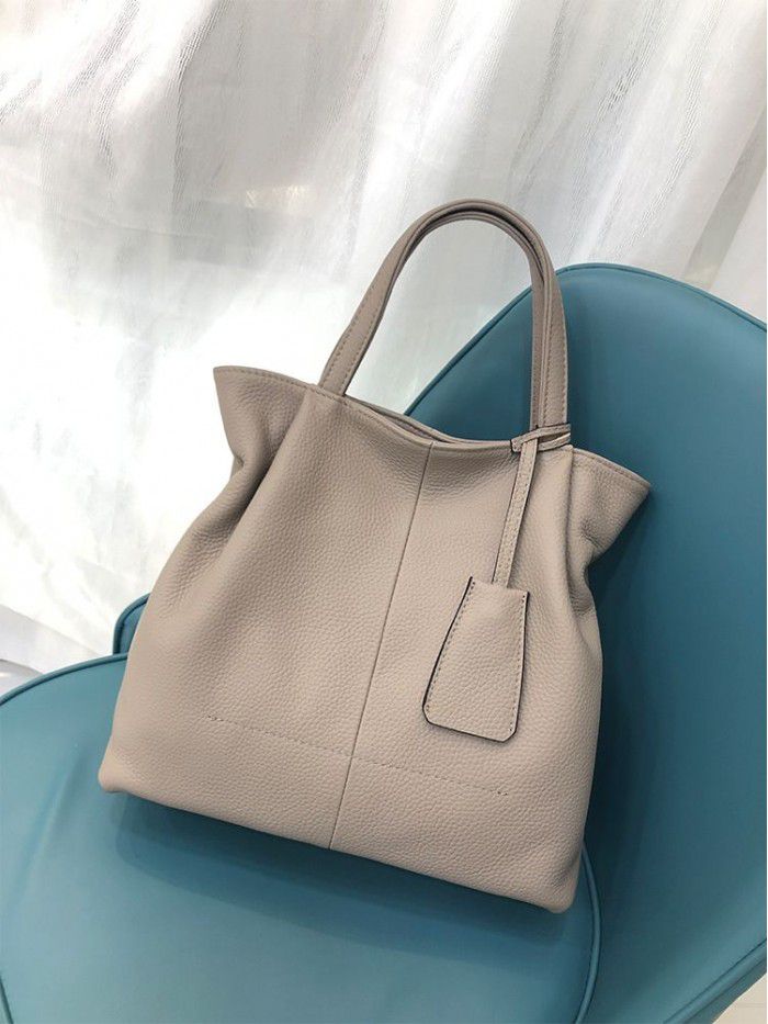 Cross border European and American Leather Women's bag 2021 new head leather shoulder bag fashion women's messenger bag versatile 5581