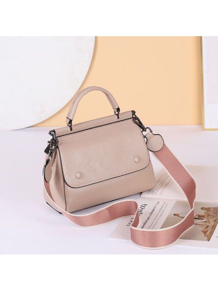 Commuter Bag 2021 new Korean fashion women's bag head leather hand messenger bag leather shoulder bag 8183