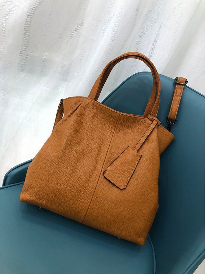 Cross border European and American Leather Women's bag 2021 new head leather shoulder bag fashion women's messenger bag versatile 5581