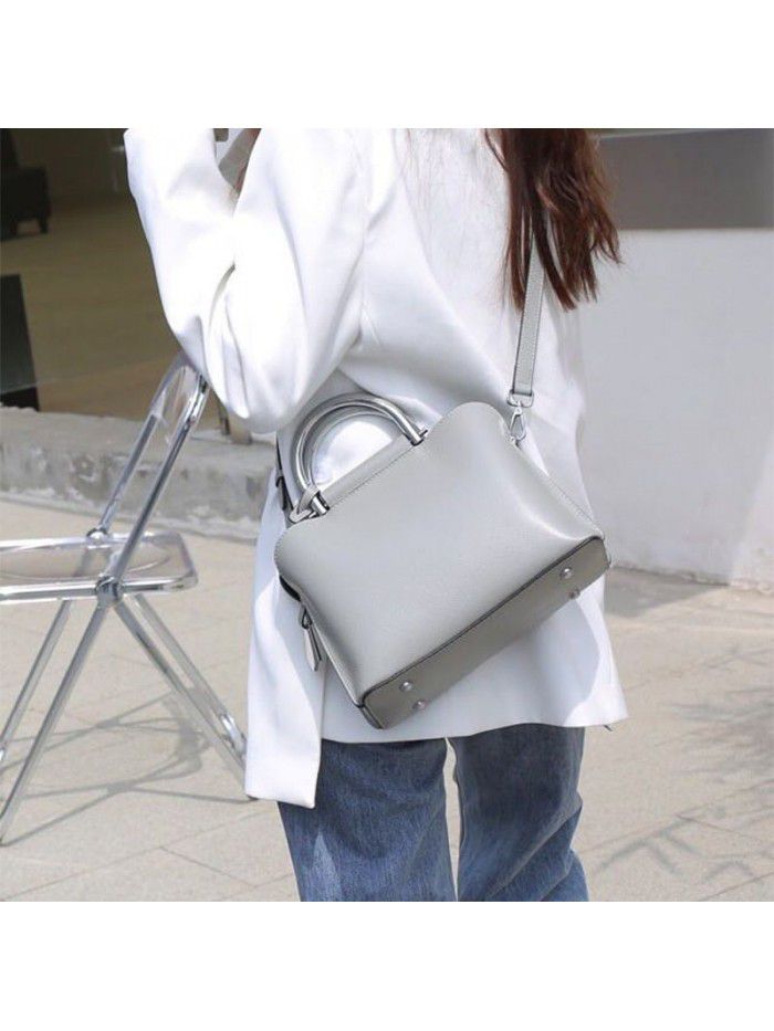 Commuting top leather handbag 2021 new atmospheric leather women's bag fashion versatile Messenger Shoulder Bag 8108