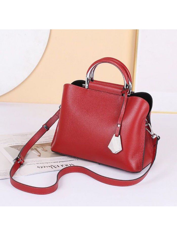 Commuting top leather handbag 2021 new atmospheric leather women's bag fashion versatile Messenger Shoulder Bag 8108