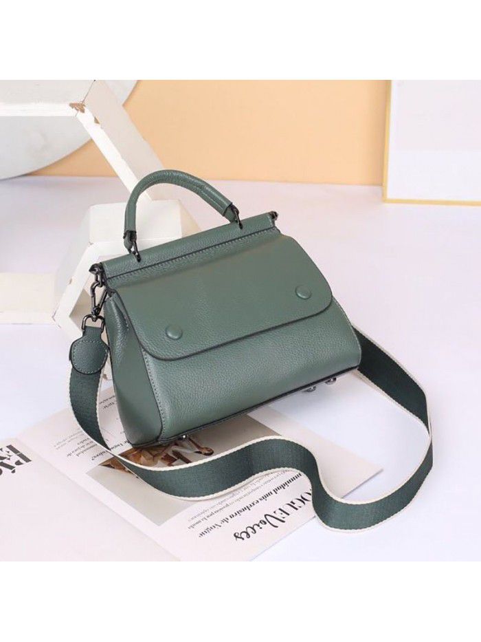 Commuter Bag 2021 new Korean fashion women's bag head leather hand messenger bag leather shoulder bag 8183