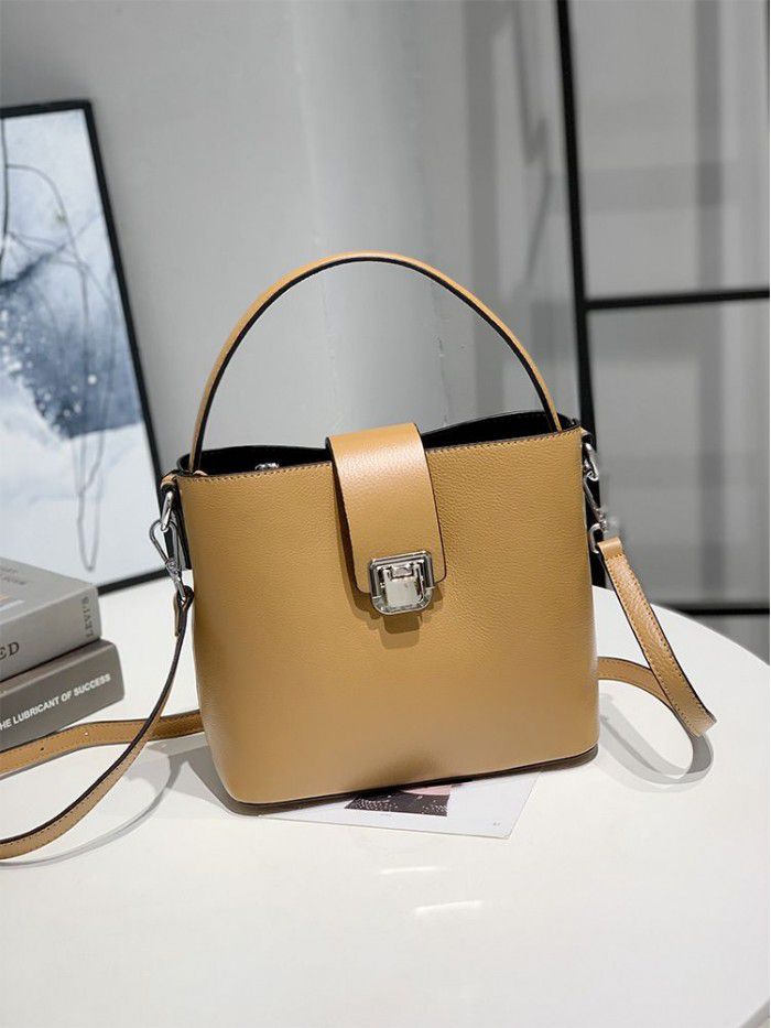 Leather women's bag 2021 new large capacity bucket bag fashion leather hand messenger bag women's shoulder bag 0018