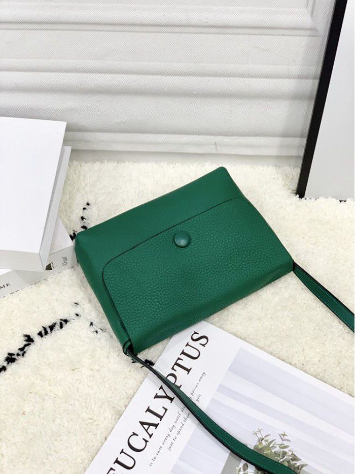 Women's leather bag small bag women's soft leather leisure envelope bag 2021 new head Leather One Shoulder Messenger Bag 1177