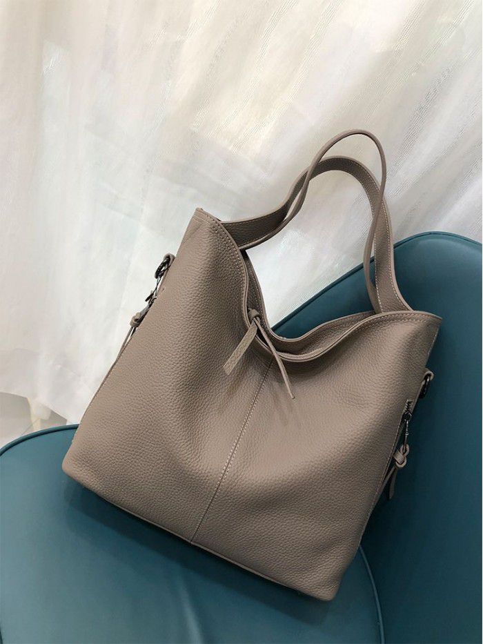 Cross border European and American Leather Women's bag 2021 new trend head leather handbag women's Single Shoulder Messenger Bag 8308