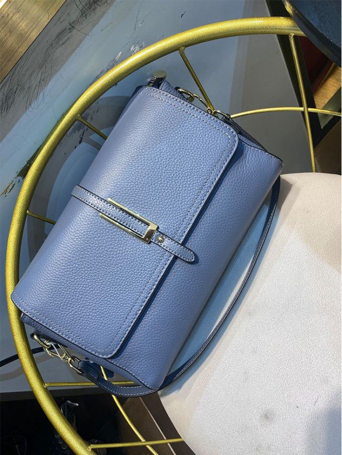 Head leather fashionable small square bag women 2021 new leather messenger bag women's bag leisure 8805