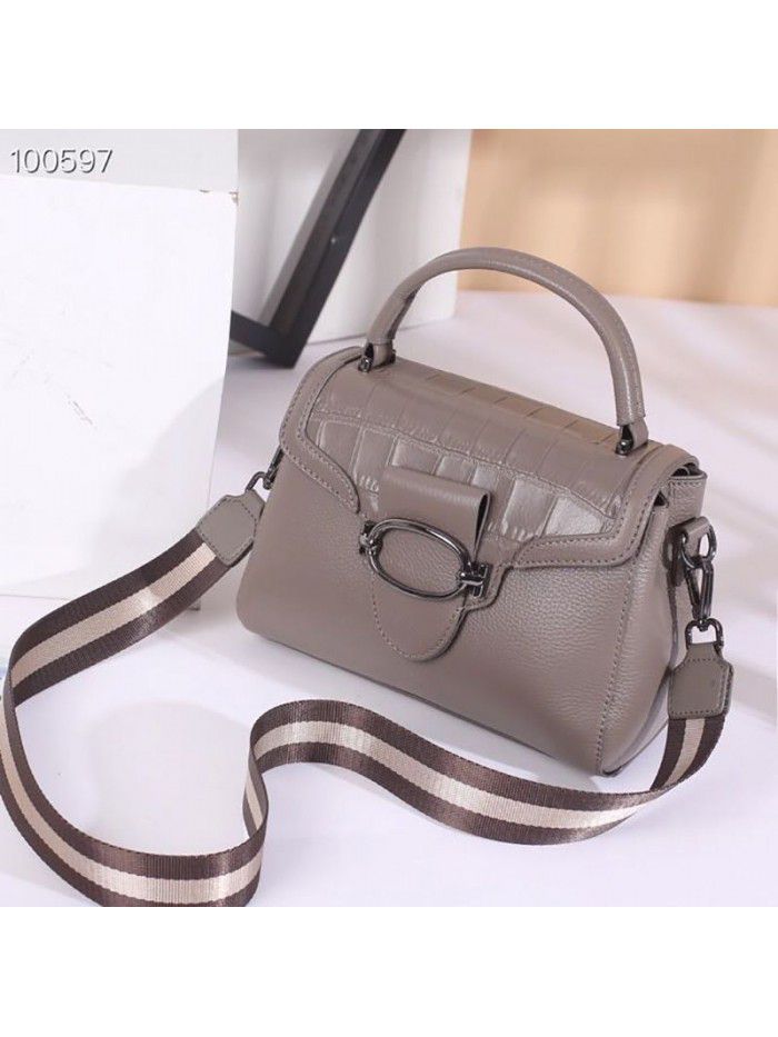 Bag women's Crossbody Bag Leather 2021 new head leather carrying shoulder bag crocodile women's bag 8170