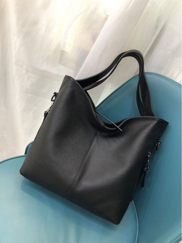 Cross border European and American Leather Women's bag 2021 new trend head leather handbag women's Single Shoulder Messenger Bag 8308