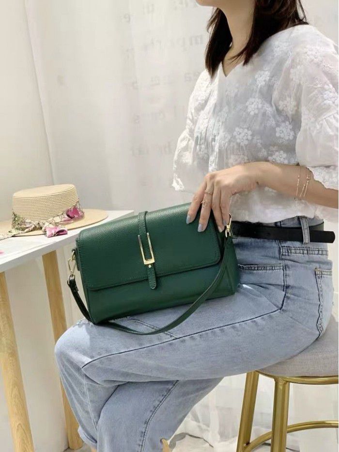 Head leather fashionable small square bag women 2021 new leather messenger bag women's bag leisure 8805