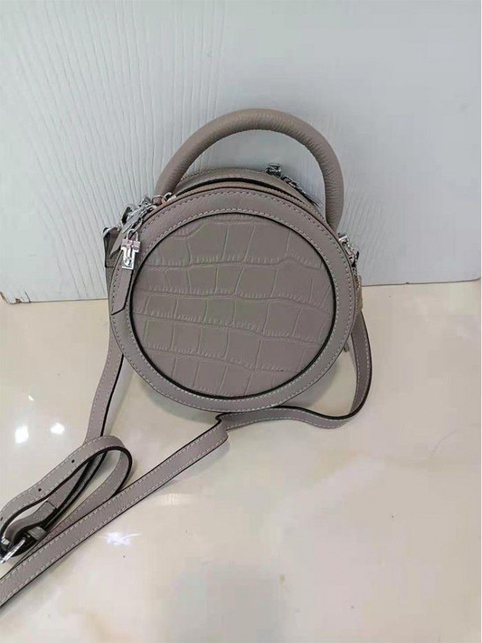 Leather small bag women's bag new 2021 fashion foreign style portable small round bag jaw fish Single Shoulder Messenger Bag 805