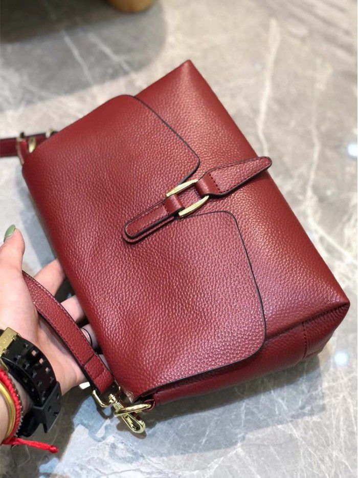 Women's small bag women's new 2021 cowhide women's bag fashion soft leather bag leisure fashion single shoulder bag 8817