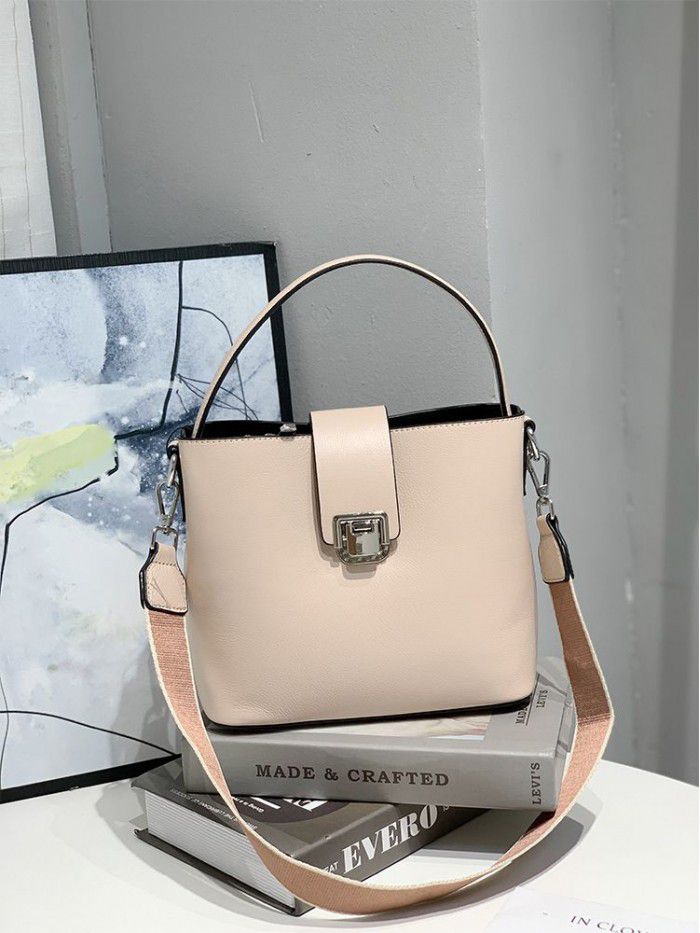 Leather women's bag 2021 new large capacity bucket bag fashion leather hand messenger bag women's shoulder bag 0018