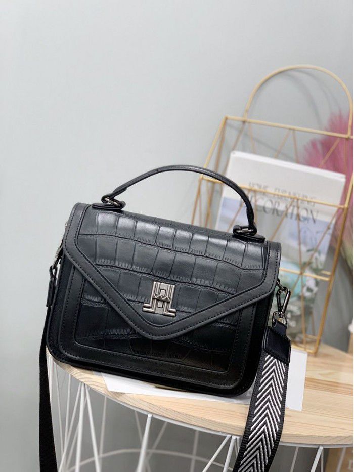  new leather women's bag crocodile pattern postman's bag head layer leather hand messenger bag versatile shoulder bag 9809