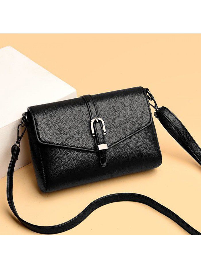 Small bag female 2021 spring and summer new style messenger bag Korean version simple middle-aged female bag mother bag fashion soft leather bag