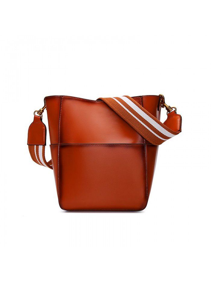 Women's bag 2021 New Retro cow leather shoulder bag fashion women's bag bucket wide shoulder belt slant span child mother bag 3080