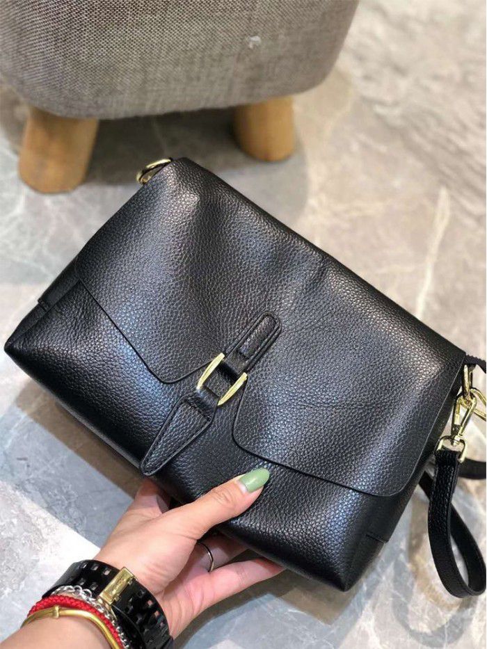 Women's small bag women's new 2021 cowhide women's bag fashion soft leather bag leisure fashion single shoulder bag 8817