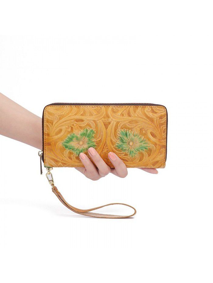 In 2020, new manufacturers direct sales of retro handbag women's Leather Wallet head leather embossed zero wallet